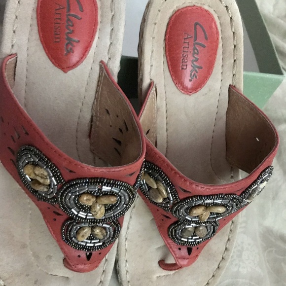 Clark’s Latin Circle Flip Flop -Coral - Picture 2 of 2